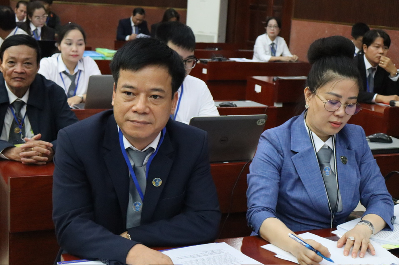 Các luật sư tại phiên tòa hôm nay 15/11. Ảnh: Tân Châu. Các luật sư tại phiên tòa hôm nay 15/11. Ảnh: Tân Châu.