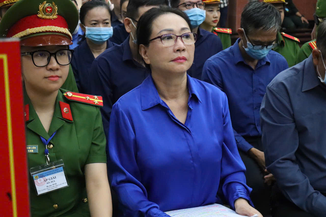 Bà Trương Mỹ Lan tại phiên tòa ngày 5/11. Ảnh: Tân Châu Bà Trương Mỹ Lan tại phiên tòa ngày 5/11. Ảnh: Tân Châu