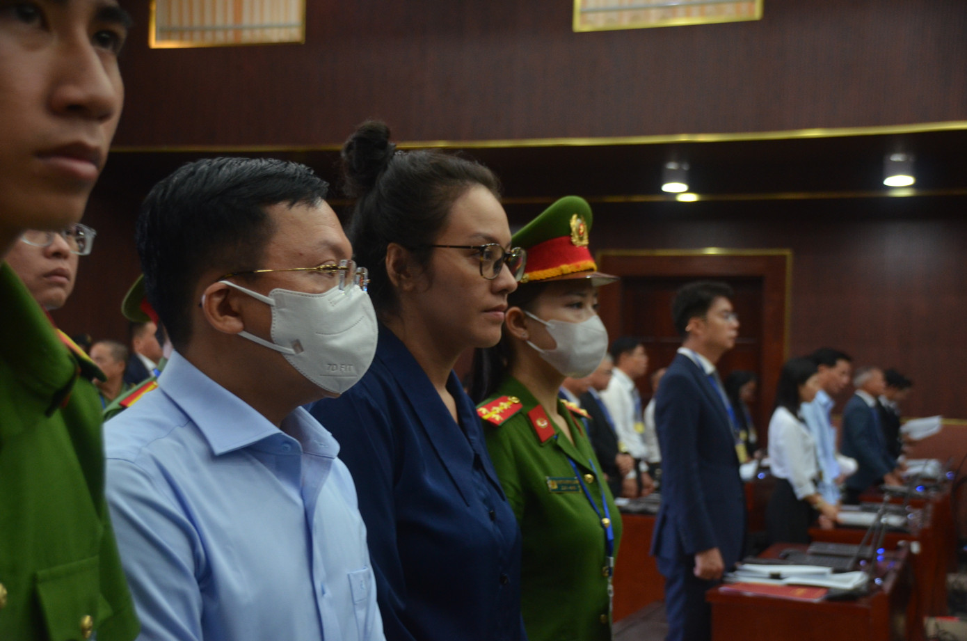 Bị cáo Trương Huệ Vân - cháu gái bà Trương Mỹ Lan tại phiên tòa ngày 4/11. Ảnh: Tân Châu. Bị cáo Trương Huệ Vân - cháu gái bà Trương Mỹ Lan tại phiên tòa ngày 4/11. Ảnh: Tân Châu.