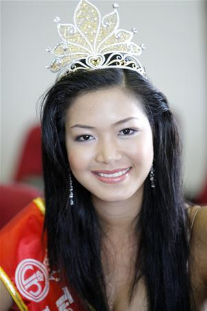 Hoa hậu Trần Thị Thùy Dung. Ảnh : Hồng Vĩnh.