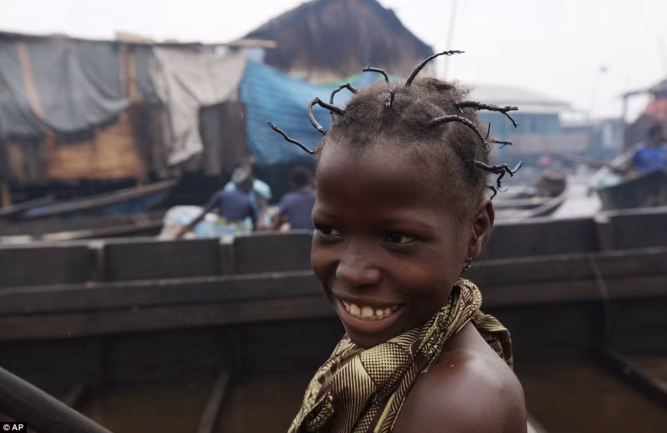 Cuộc sống của người dân khu ổ chuột thực sự đang là vấn đề đáng quan tâm của chính phủ nước này