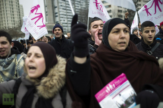 Tổng thống Pháp Francios Hollande sẽ đối mặt với nhiều thách thức về vấn đề hôn nhân đồng tính trong thời gian tới