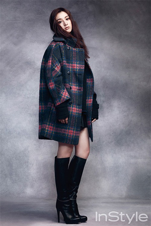 Sao Hàn-Việt nóng theo 'cơn sốt' áo khoác caro ảnh 5