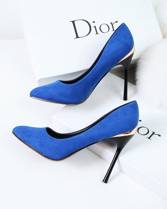 Sức cuốn hút của đôi giày cao gót ảnh 23