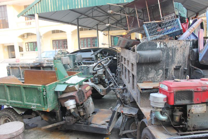 Xe bọ xít bị thu giữ tại Công an huyện Thường Tín