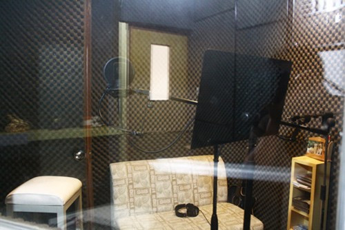 Phòng thu âm hiện đại không thể thiếu của anh Hai