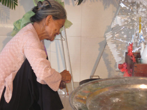 Mẹ nhà báo Hoàng Hùng đau đớn trước cái chết bất ngờ của con