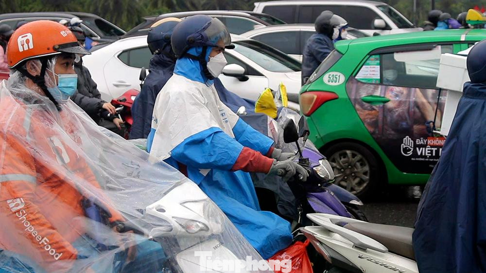 Tình trạng đông đúc khu vực đường Nguyễn Trãi - điểm đen về giao thông của Thủ đô.