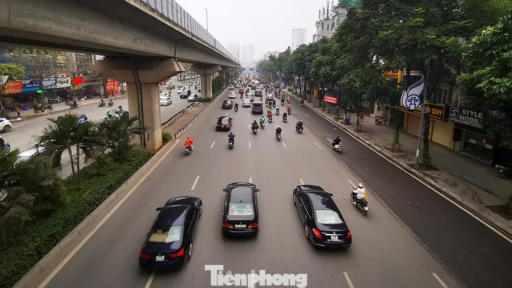 Tình trạng giao thông trên mọi con đường, tuyến phố của thủ đô những ngày sát Tết Nguyên đán chưa bao giờ xảy ra như vậy.