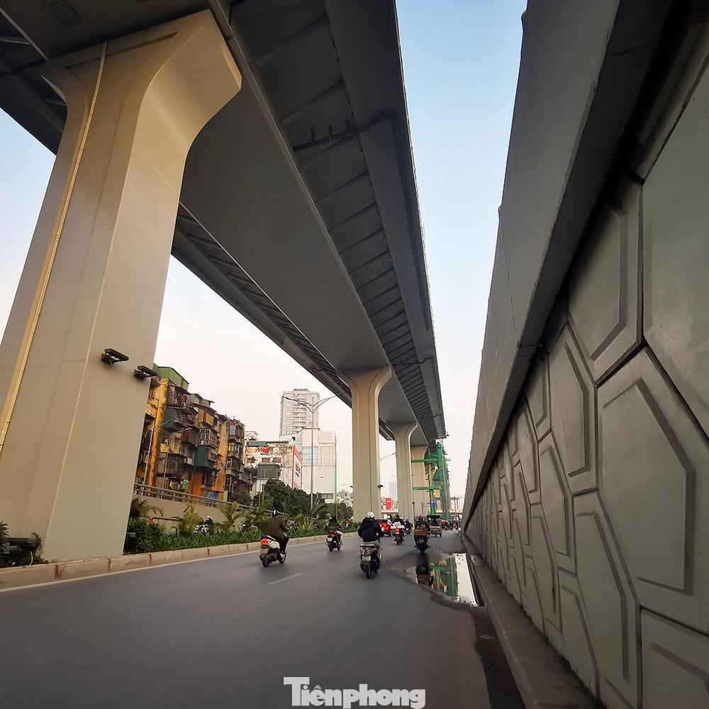 Một đoạn đường trên cao chạy trên phố Trường Chinh đã được đưa vào khai thác sử dụng vào ngày 9/11/2020.