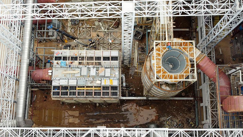 Đến nay, 5 lò đều đủ điều kiện vận hành, hiện đang chờ Bộ Công Thương và EVN hoàn thiện thủ tục để hòa lưới điện quốc gia. Theo lãnh đạo Sở Tài nguyên và Môi trường Hà Nội, nhà máy phải hoạt động 100% công suất khi hòa lưới điện, không được hoạt động cầm chừng.