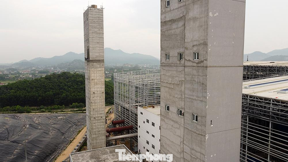 Nhà máy xử lý rác thải sinh hoạt theo công nghệ lò đốt ghi cơ học (ghi di động) kiểu Waterleau của Bỉ, đáp ứng nhu cầu về xử lý rác thải sinh hoạt hiện nay của thành phố Hà Nội.