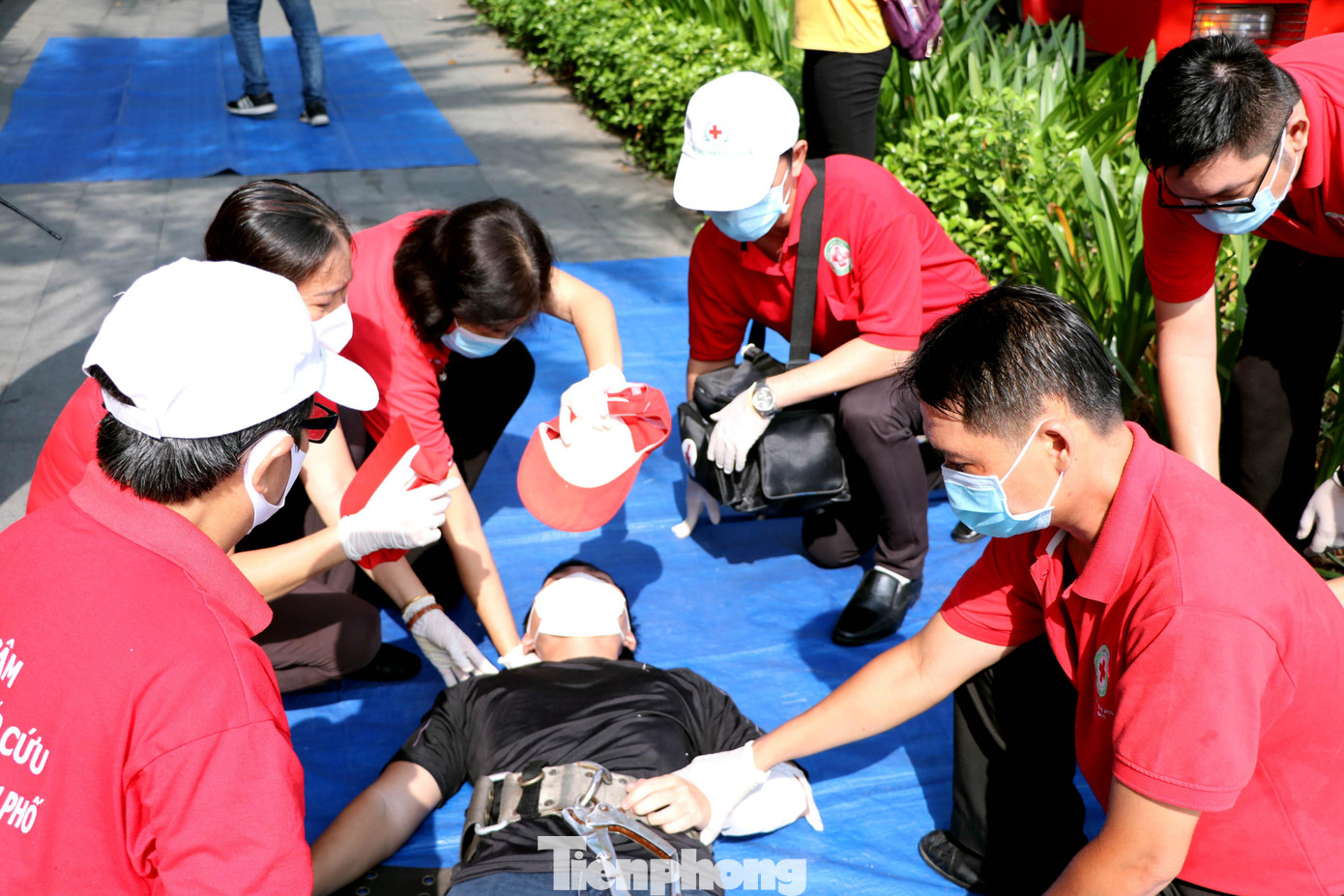 Thiếu tá Lê Tấn Châu, Phó Trưởng Phòng PC07 cho biết, đây là buổi diễn tập PCCC&amp;CNCN cấp Công an TPHCM nhằm nâng cao trình độ nghiệp vụ, nâng cao năng lực điều hành chỉ huy chữa cháy và cứu nạn, cứu hộ khi có nhiều lực lượng, phương tiện tham gia xử lý đối với các đám cháy lớn.