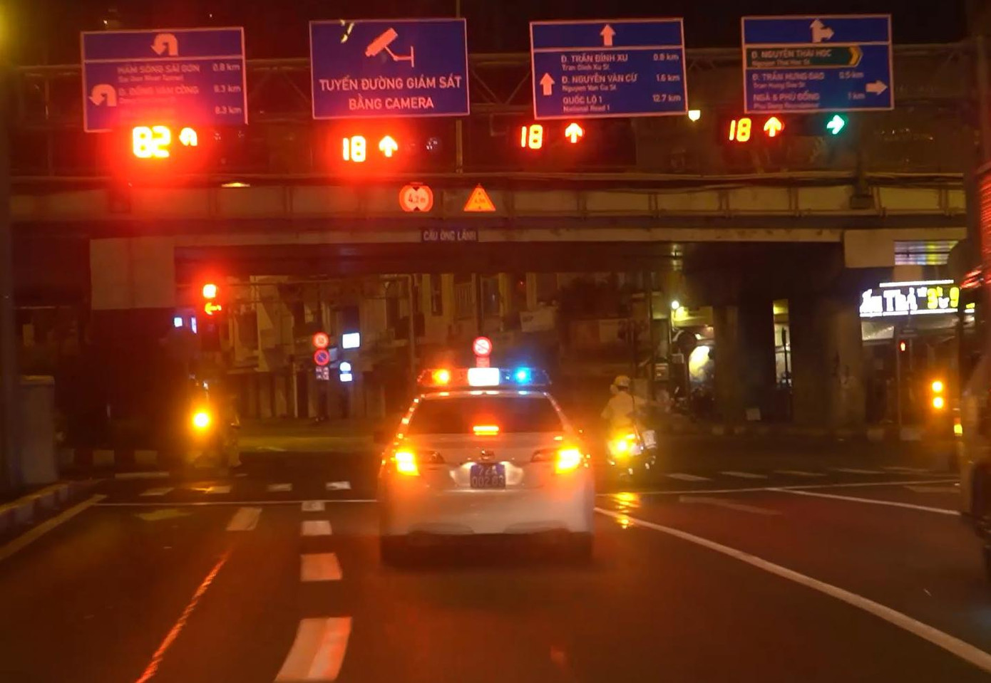 CSGT mở đường cho đoàn xe chở tim về Bệnh viện Chợ Rẫy, CSGT mở đường cho đoàn xe chở tim về Bệnh viện Chợ Rẫy,