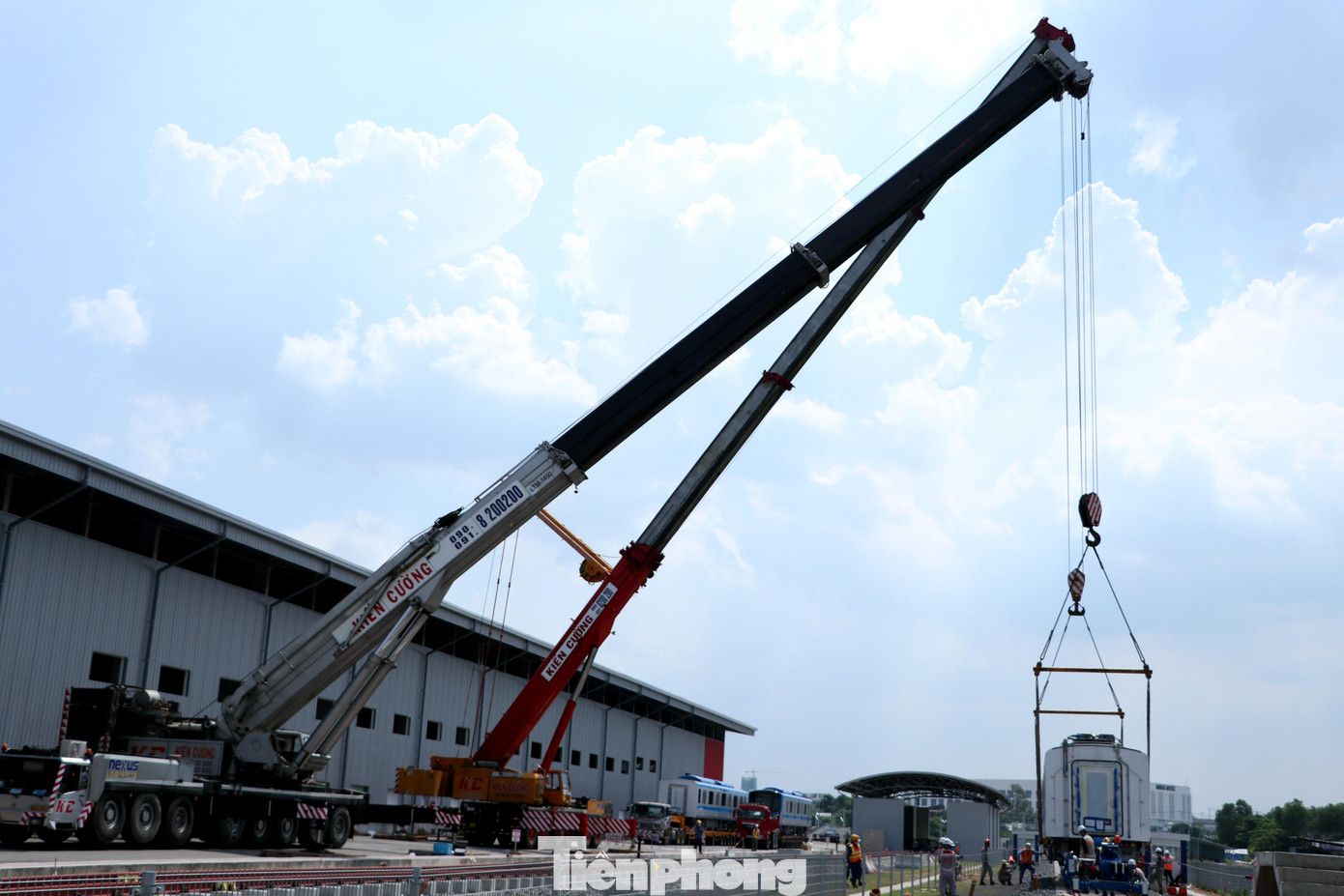 Cuối cùng là toàn tuyến cùng với việc thử nghiệm vận hành 11 hệ thống khác như hệ thống điện, hệ thống thông tin tín hiệu (điều khiển tàu), đường ray... Cuối cùng là toàn tuyến cùng với việc thử nghiệm vận hành 11 hệ thống khác như hệ thống điện, hệ thống thông tin tín hiệu (điều khiển tàu), đường ray...