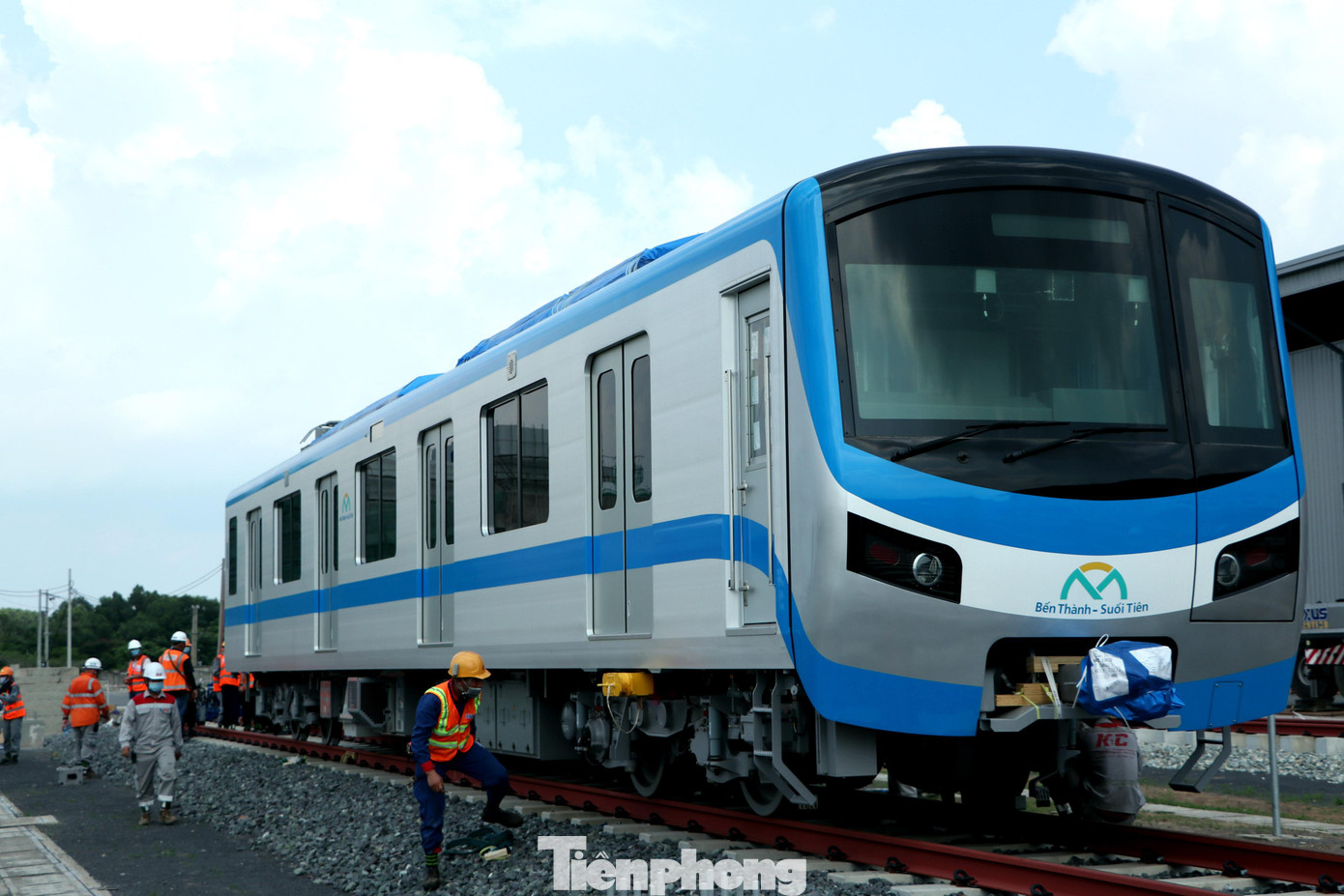Tuyến metro số 1 (Bến Thành - Suối Tiên) có tổng chiều dài 19,7km, với 14 nhà ga, sử dụng nguồn vốn ODA của Nhật Bản. Đến nay dự án đã hoàn thành khoảng 84,44% tổng khối lượng. Tuyến metro số 1 (Bến Thành - Suối Tiên) có tổng chiều dài 19,7km, với 14 nhà ga, sử dụng nguồn vốn ODA của Nhật Bản. Đến nay dự án đã hoàn thành khoảng 84,44% tổng khối lượng.