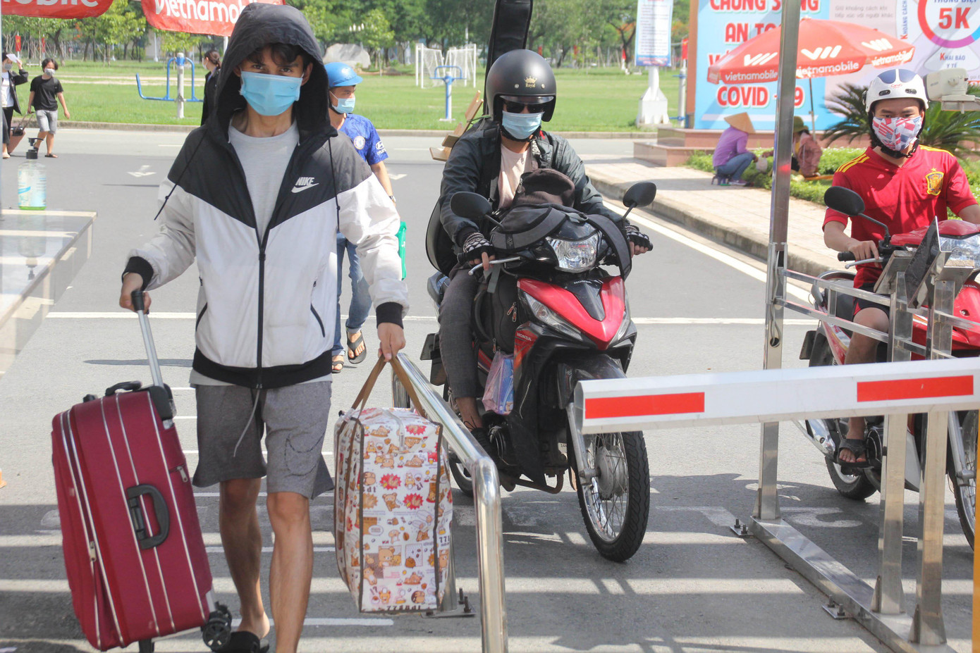 Phần lớn sinh viên đã rời khỏi KTX sau khi trường chuyển qua hình thức đào tạo online từ đầu tháng 5.