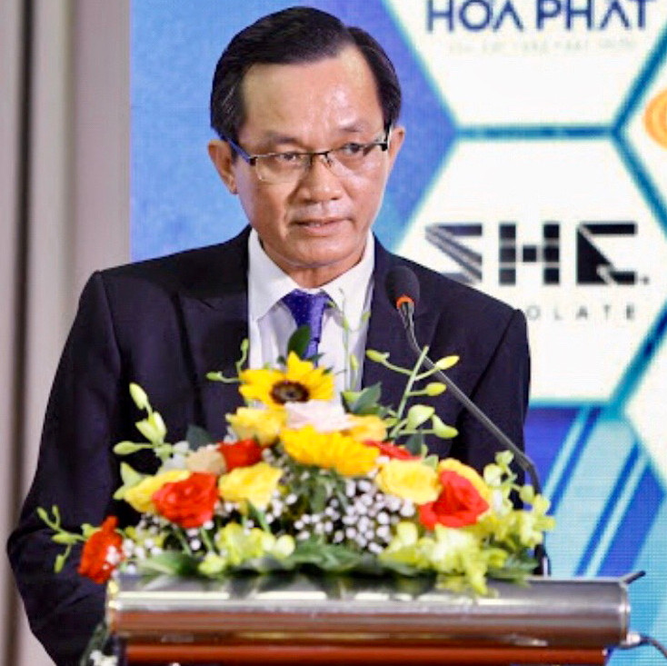 Nhà báo Nguyễn Đức Hiển (Phó Tổng biên tập báo Pháp luật TPHCM). Nhà báo Nguyễn Đức Hiển (Phó Tổng biên tập báo Pháp luật TPHCM).