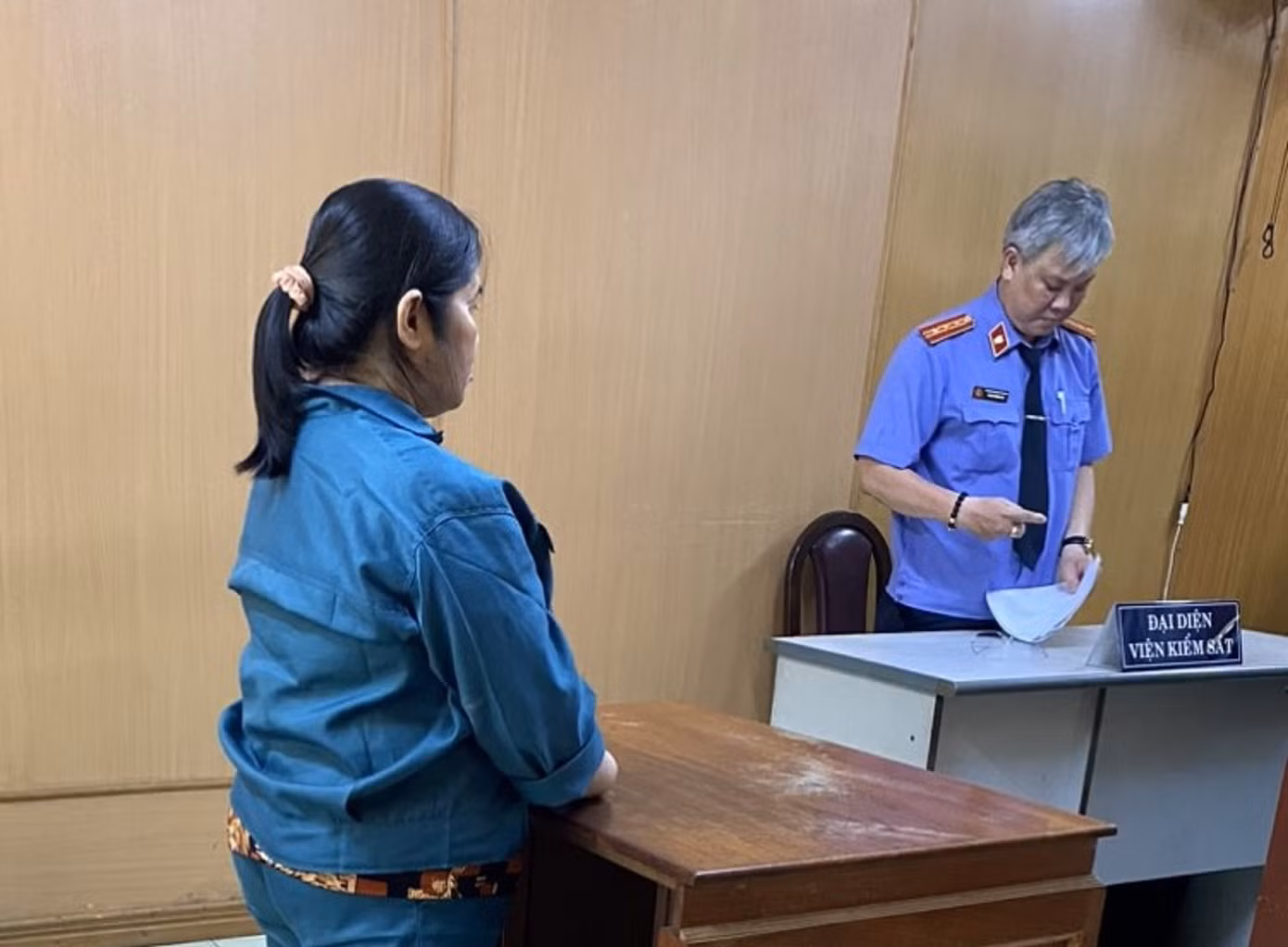 Nguyễn Ngọc Phương tại phiên tòa. Nguyễn Ngọc Phương tại phiên tòa.