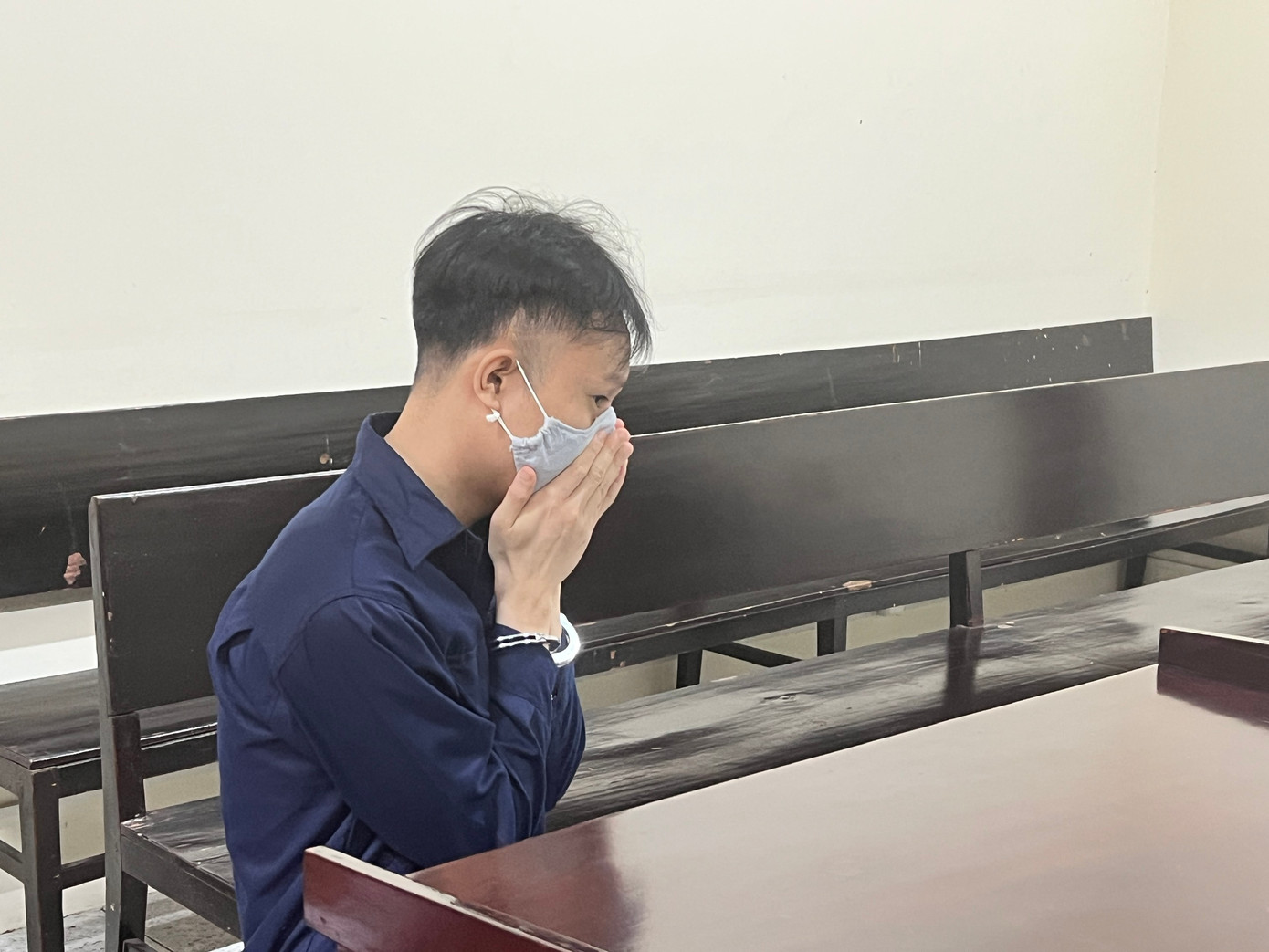 Bị cáo Lê Hoàng Long tại phiên tòa sáng 16/8.