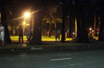 Đêm xuống là thời điểm "cộng" xuất hiện nhộn nhịp nhất. a