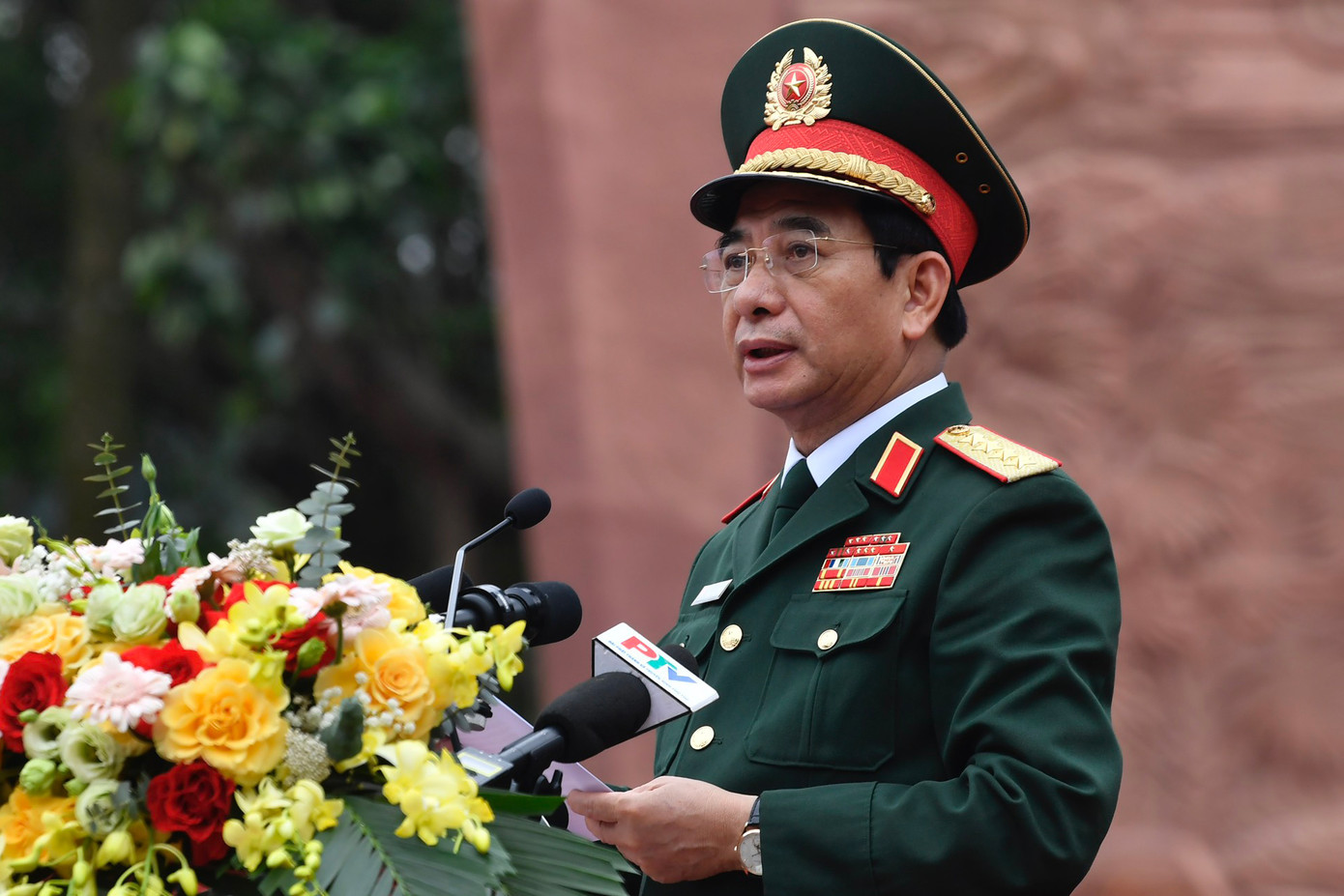 Đại tướng Phan Văn Giang phát biểu tại lễ khánh thành bức phù điêu. Ảnh: Quý Đoàn.