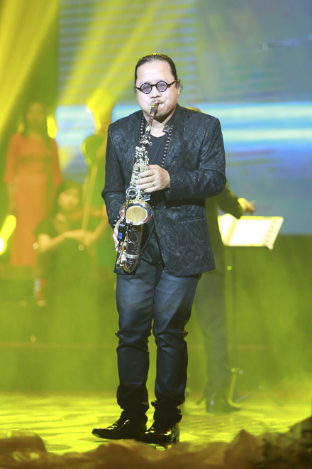 Phú Quang xúc động trước sự ủng hộ của khán giả ảnh 6