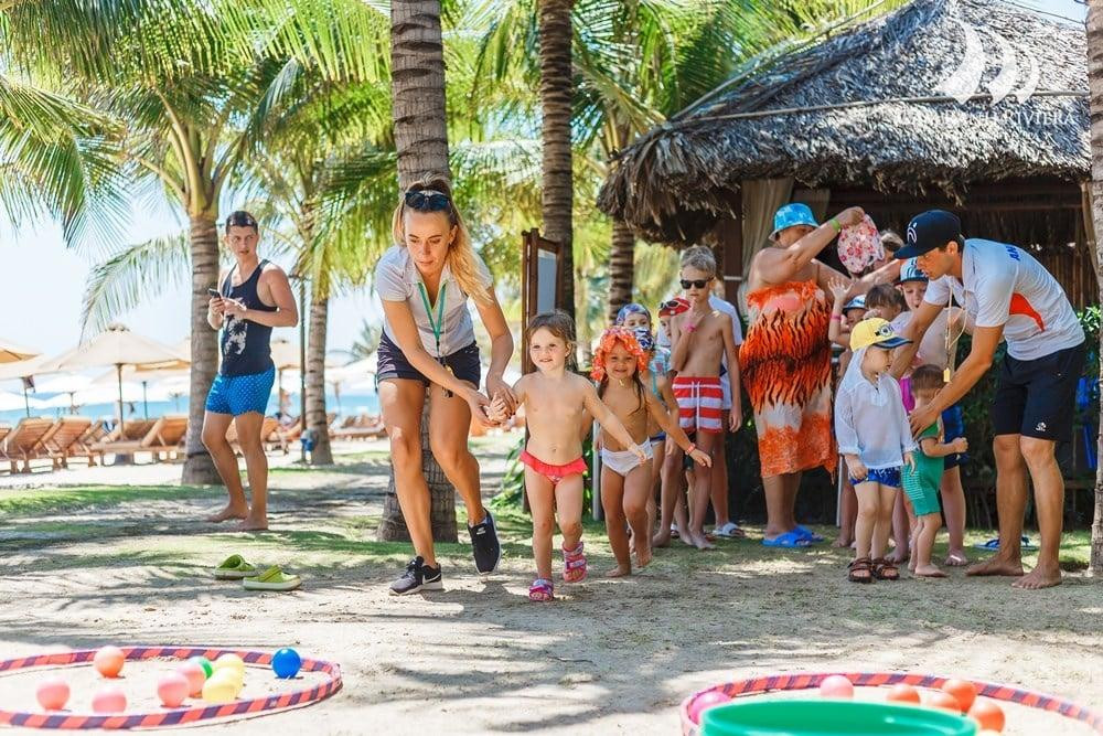 Với hàng loạt tổ hợp giải trí, nghỉ dưỡng All-In-One cùng ứng dụng công nghệ NFT vào ngành du lịch, Crystal Bay không ngừng hoàn thiện hệ sinh thái gia tăng trải nghiệm cho du khách. Với hàng loạt tổ hợp giải trí, nghỉ dưỡng All-In-One cùng ứng dụng công nghệ NFT vào ngành du lịch, Crystal Bay không ngừng hoàn thiện hệ sinh thái gia tăng trải nghiệm cho du khách.