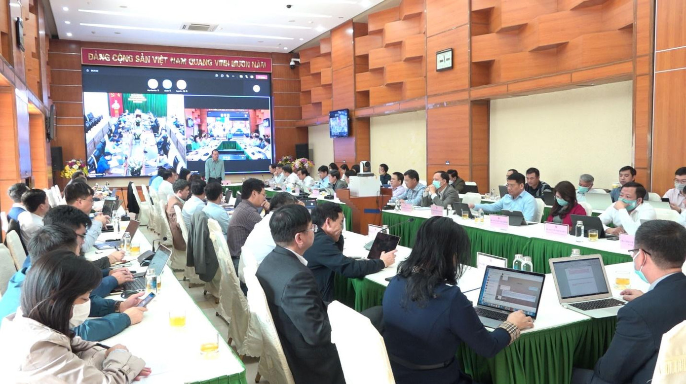 Hội nghị giao ban trực tuyến điều hành sản xuất kinh doanh tháng 12/2021 Hội nghị giao ban trực tuyến điều hành sản xuất kinh doanh tháng 12/2021