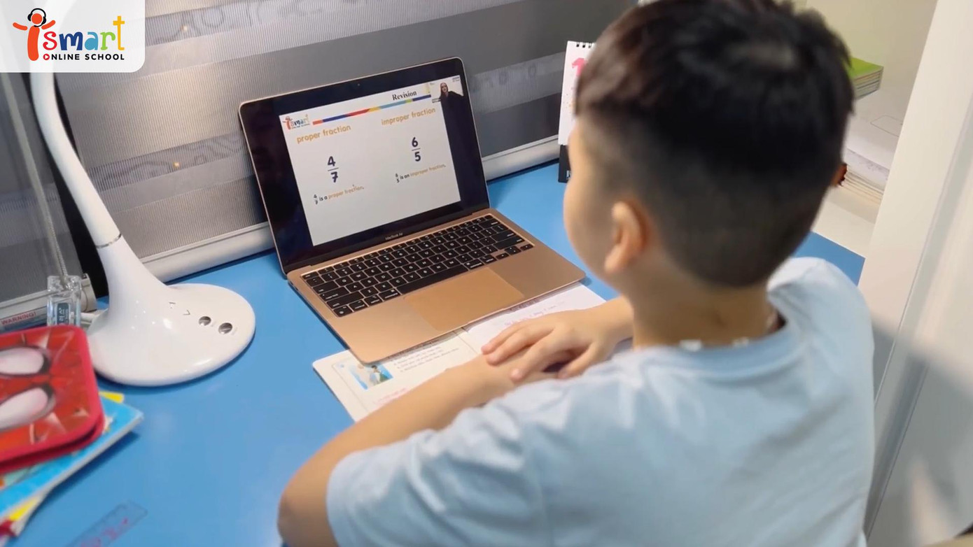 Bảo Bin – con trai diễn viên Bảo Thanh học tiếng Anh qua môn Toán và Khoa học trực tuyến với giáo viên