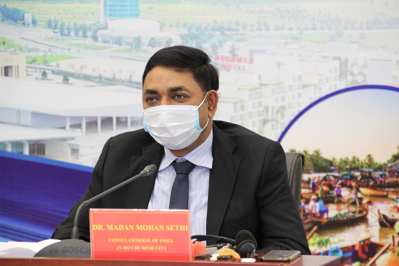 Ông Madan Mohan Sethi – Tổng lãnh sự quán Ấn Độ tại TP. Hồ Chí Minh phát biểu tại tọa đàm Ông Madan Mohan Sethi – Tổng lãnh sự quán Ấn Độ tại TP. Hồ Chí Minh phát biểu tại tọa đàm