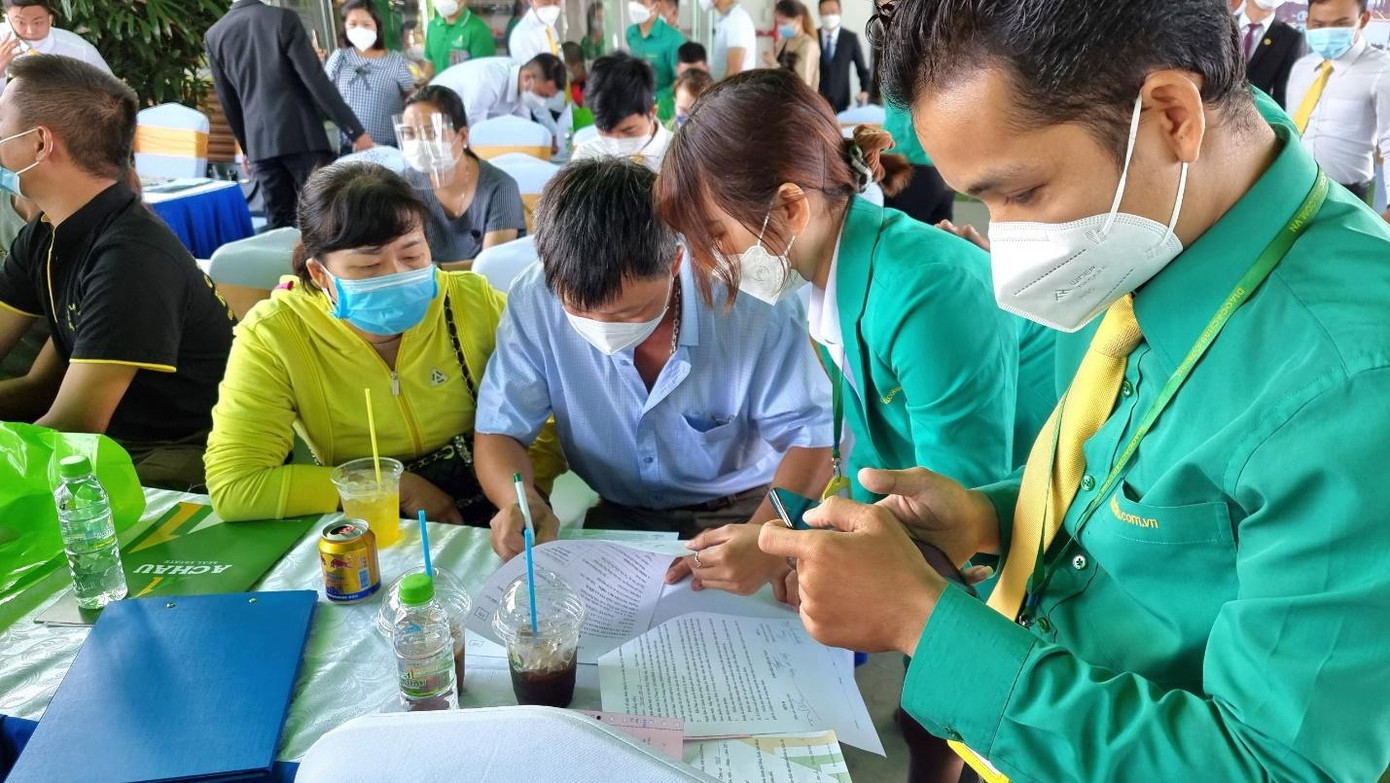 Rất đông nhà đầu tư tại Công ty CP Phát triển Địa ốc Á Châu quan tâm thị trường bất động sản tại Đồng Xoài, Đồng Phú và Phú Giáo. Rất đông nhà đầu tư tại Công ty CP Phát triển Địa ốc Á Châu quan tâm thị trường bất động sản tại Đồng Xoài, Đồng Phú và Phú Giáo.