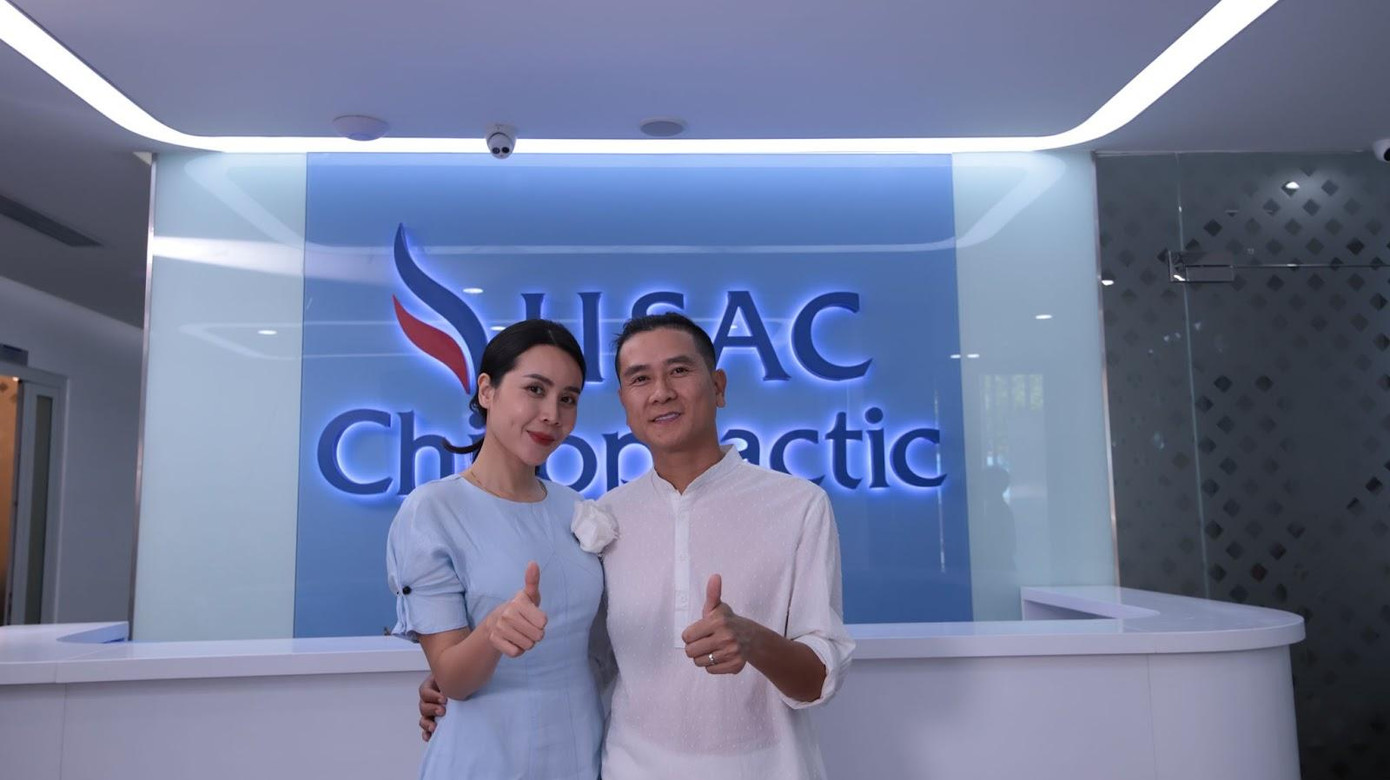 Hình ảnh Lưu Hương Giang- Hồ Hoài Anh tại phòng khám