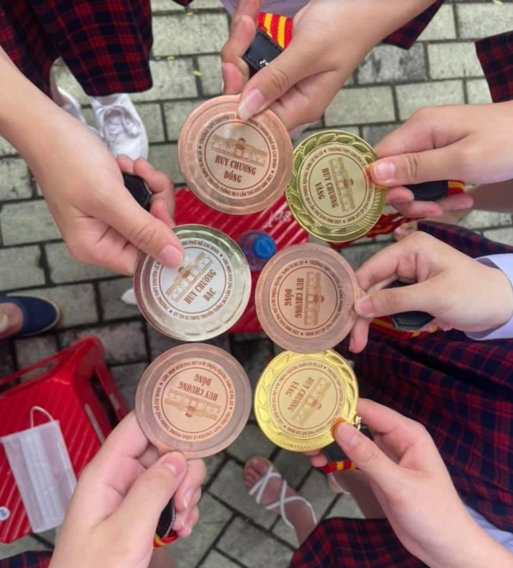 Vượt qua căn bệnh nhược thị bẩm sinh, Huỳnh Thị Tuyết Ngân vẫn không ngừng nỗ lực vì tương lai của bản thân