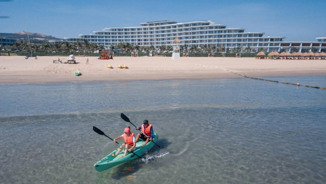 Quy Nhơn sở hữu nhiều điều kiện thuận lợi để tổ chức mô hình nghỉ dưỡng biệt lập, du lịch nhóm nhỏ phù hợp xu hướng “bình thường mới” (Ảnh: FLC Quy Nhơn).