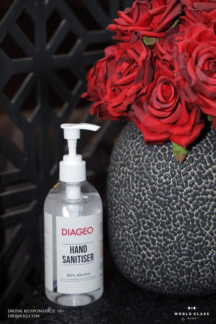 Dung dịch sát khuẩn được DVL hỗ trợ cung cấp cho các đối tác và điểm bán hàng trên cả nước Dung dịch sát khuẩn được DVL hỗ trợ cung cấp cho các đối tác và điểm bán hàng trên cả nước