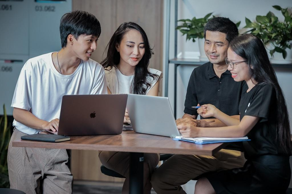 Sở hữu môi trường phát triển công nghệ lý tưởng, One Mount đang là lựa chọn của nhiều nhân tài Việt. Sở hữu môi trường phát triển công nghệ lý tưởng, One Mount đang là lựa chọn của nhiều nhân tài Việt.