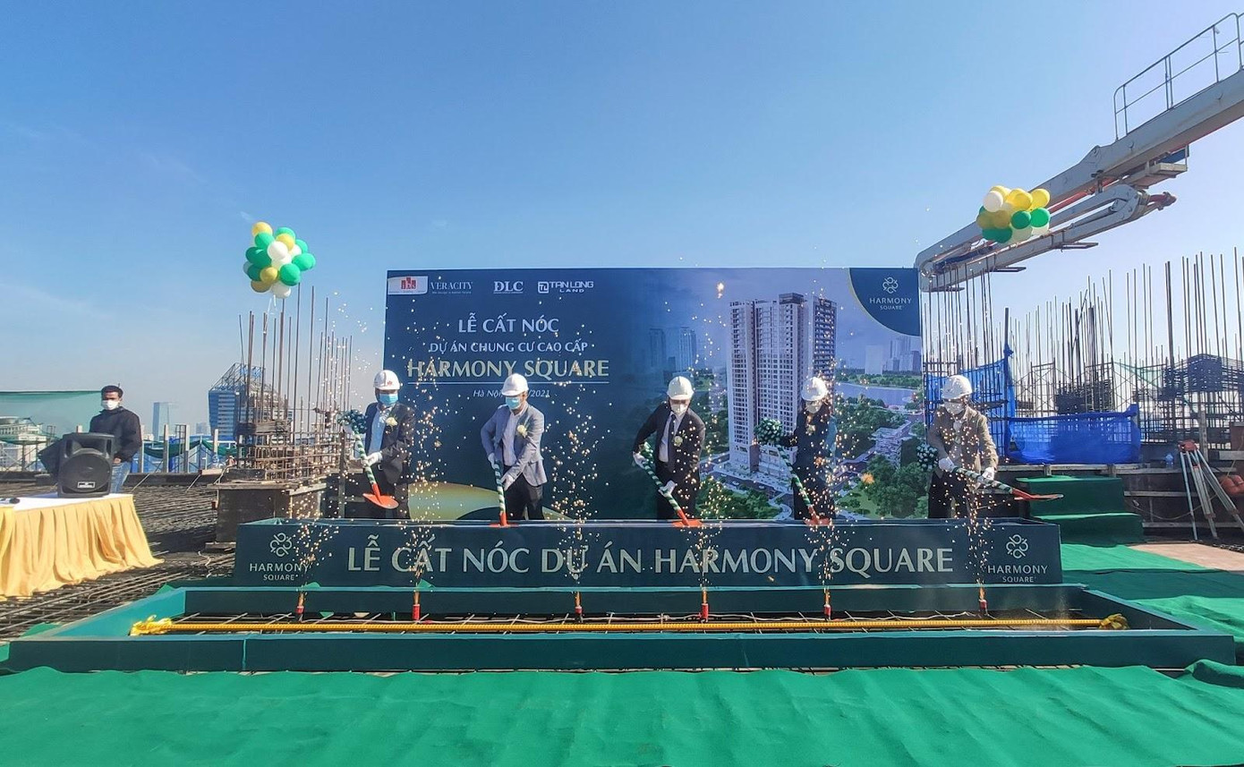 Dự án Harmony Square chính thức cất nóc vào ngày 01/12/2021 Dự án Harmony Square chính thức cất nóc vào ngày 01/12/2021