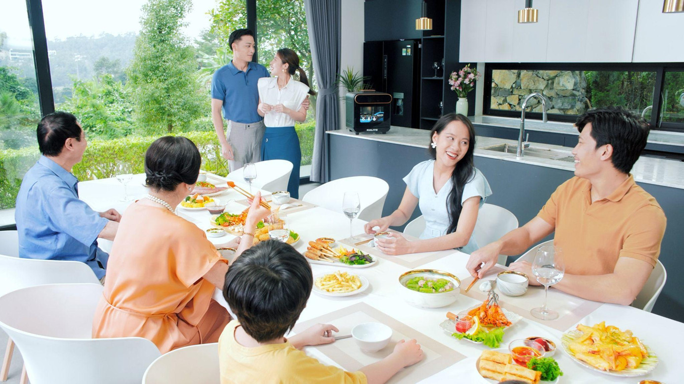 Người phụ nữ hiện đại vừa tự tin, xinh đẹp, vừa khéo léo, đảm đang