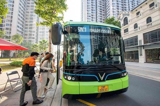 Những khách hàng đầu tiên của VinBus Những khách hàng đầu tiên của VinBus