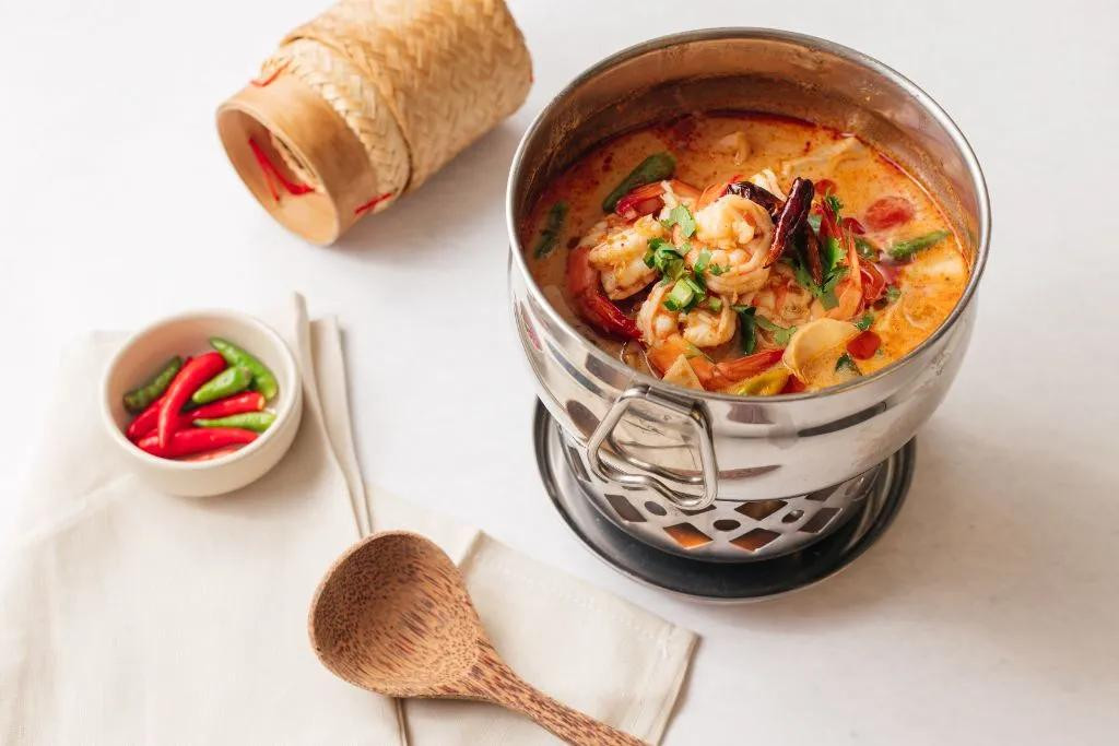 Súp tom yum (Nguồn: Tuk Tuk Thai Bistro)