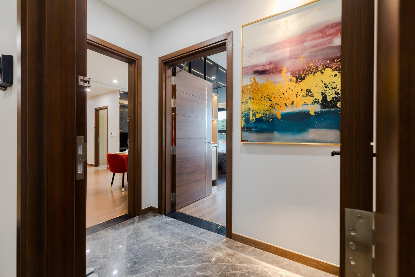 Với 2 lối vào khác nhau, chủ nhân căn hộ Dual Key The Matrix One có thể vừa ở vừa làm văn phòng start-up Với 2 lối vào khác nhau, chủ nhân căn hộ Dual Key The Matrix One có thể vừa ở vừa làm văn phòng start-up