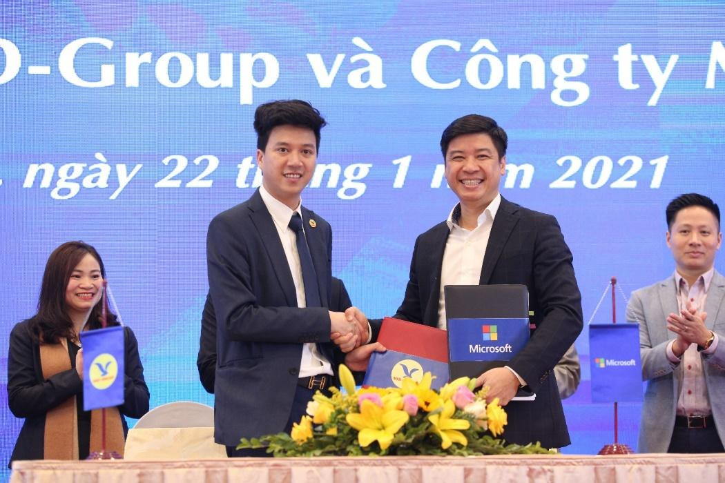 ThS Nguyễn Trí Anh - TGĐ MED-GROUP (bên trái) và ThS. Phạm Thế Trường, Tổng Giám đốc Microsoft Việt Nam (bên phải) trong lễ ký hợp tác chiến lược trong chuyển đổi số toàn hệ thống ThS Nguyễn Trí Anh - TGĐ MED-GROUP (bên trái) và ThS. Phạm Thế Trường, Tổng Giám đốc Microsoft Việt Nam (bên phải) trong lễ ký hợp tác chiến lược trong chuyển đổi số toàn hệ thống