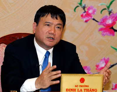 Bộ trưởng Giao thông Vận tải Đinh La Thăng đối thoại trực tuyến với dân trên Cổng Thông tin điện tử Chính phủ tháng 1/2012