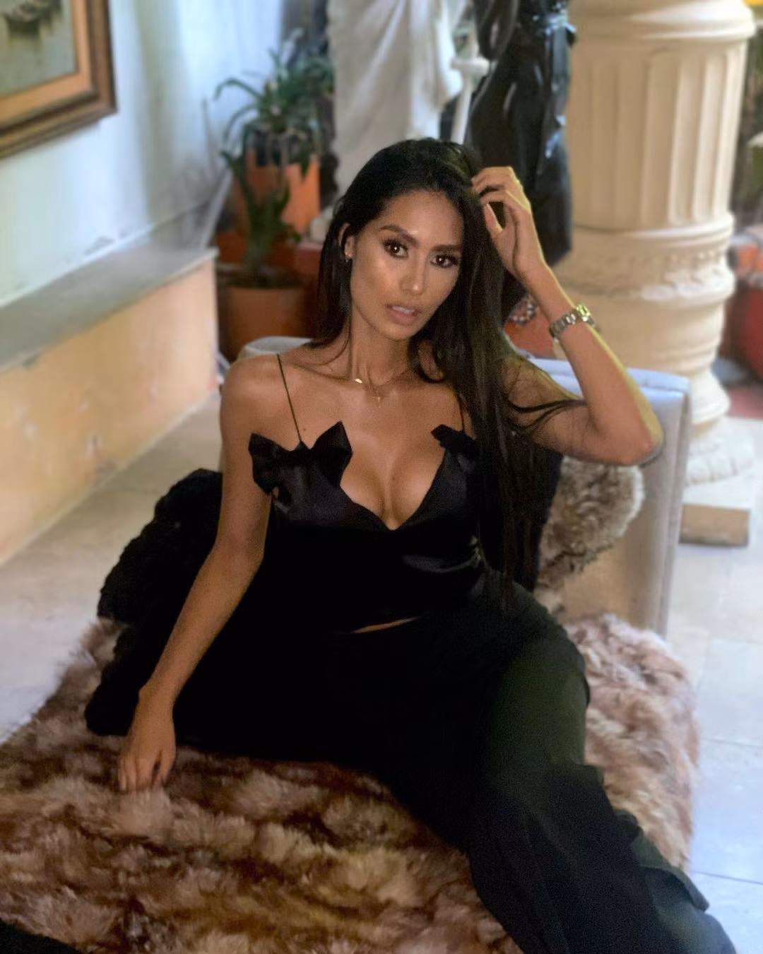 Các fans sắc đẹp quốc tế đang chờ đợi sự thể hiện của nhan sắc đáng gờm này tại Hoa hậu Siêu quốc gia 2021 vào tháng 8 tới.