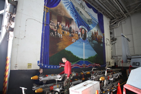 Nhà kho - nơi có chứa các thiết bị và vũ khí.Ảnh: Quốc Huy - VNE