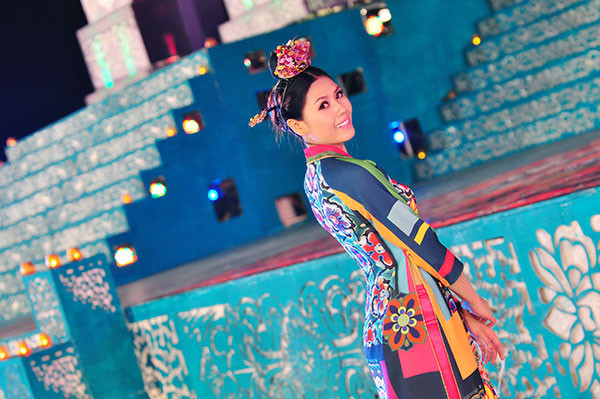 Ngọc Hân ra mắt BST áo dài Hàn Quốc tại Fesival Huế ảnh 9