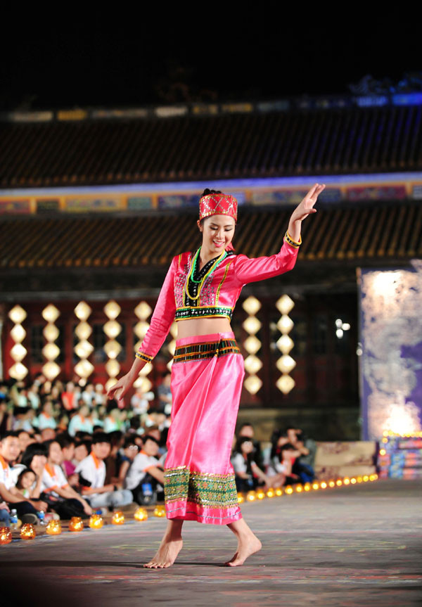 Ngọc Hân nổi bật trong 'Đêm phương Đông' huyền bí ảnh 6