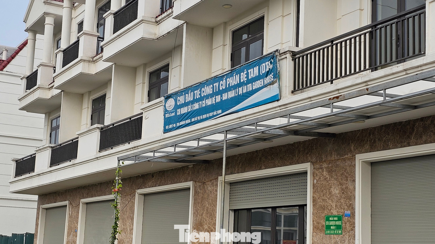 Văn phòng Công ty cổ phần Đệ Tam bên trong dự án.