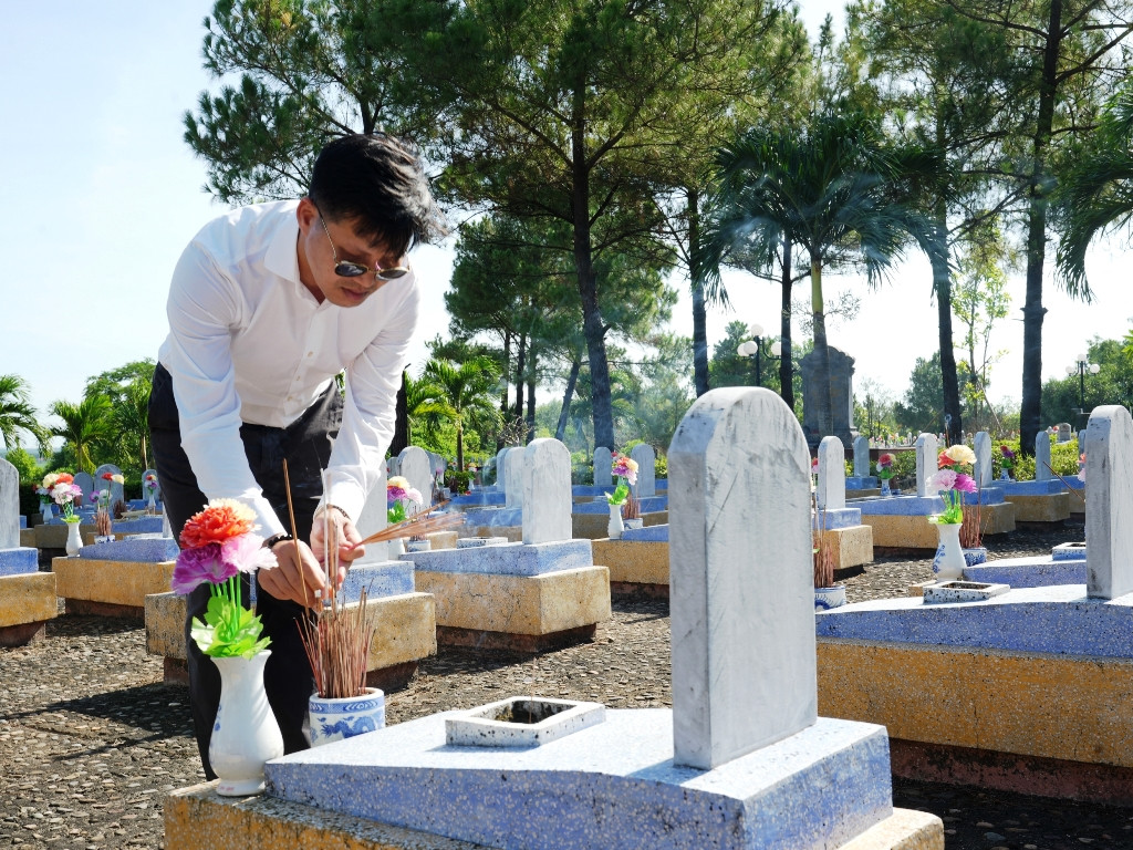 ROX Group khởi động hành trình tháng 7 tri ân ảnh 13 ROX Group khởi động hành trình tháng 7 tri ân ảnh 13